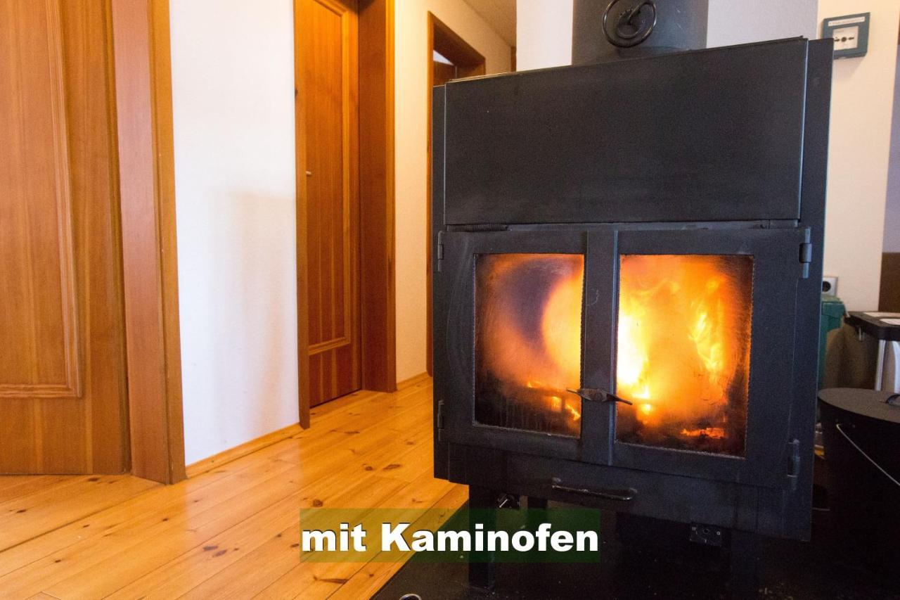 Wohlfühl-Ferienwohnung 80 qm, 8 Personen, Aussicht&Heimkino Todtnau Exterior foto